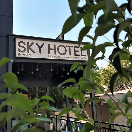 Sky Hotel Prizren Eksteriør bilde