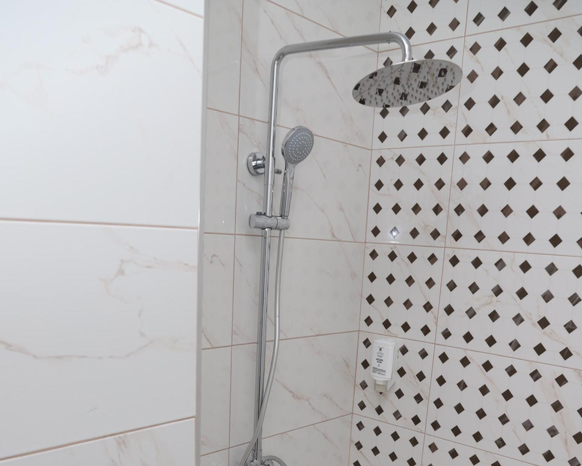 Sky Hotel Prizren Eksteriør bilde