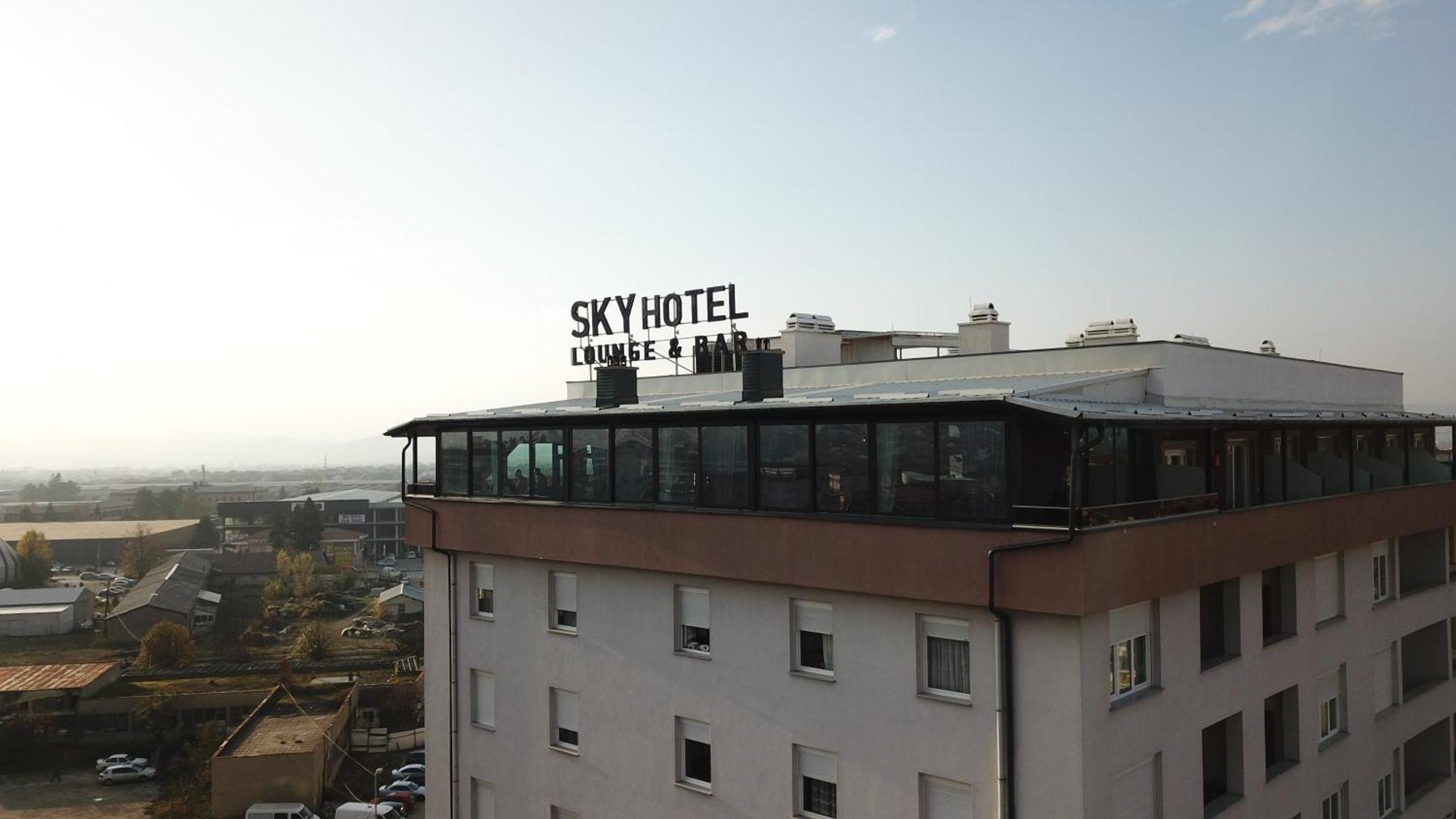 Sky Hotel Prizren Eksteriør bilde