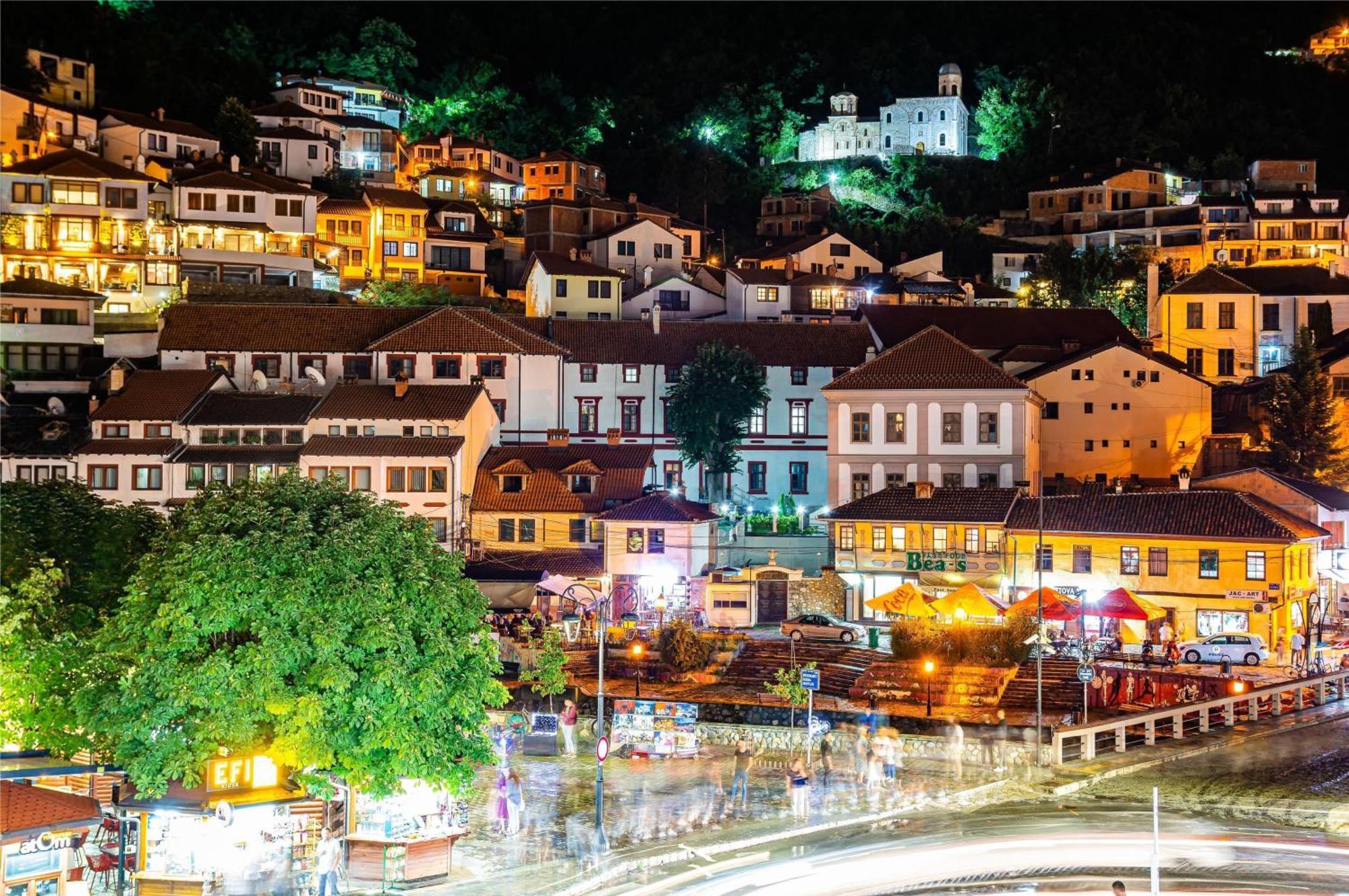 Sky Hotel Prizren Eksteriør bilde